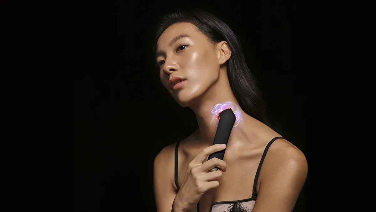 FAQ 402 dual microcurrent neck treatment